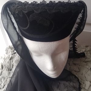 RenFest Brocade Headdress with Veil - EUC